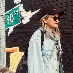 Meet your Posher, Jade